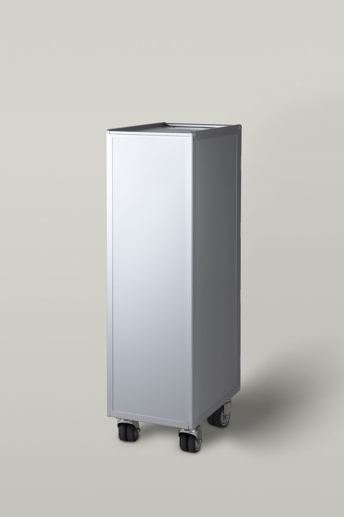 aircrafted Trolley Basic in Aluminium – ATLAS Half Size, Seitenteile aus eloxiertem Aluminium